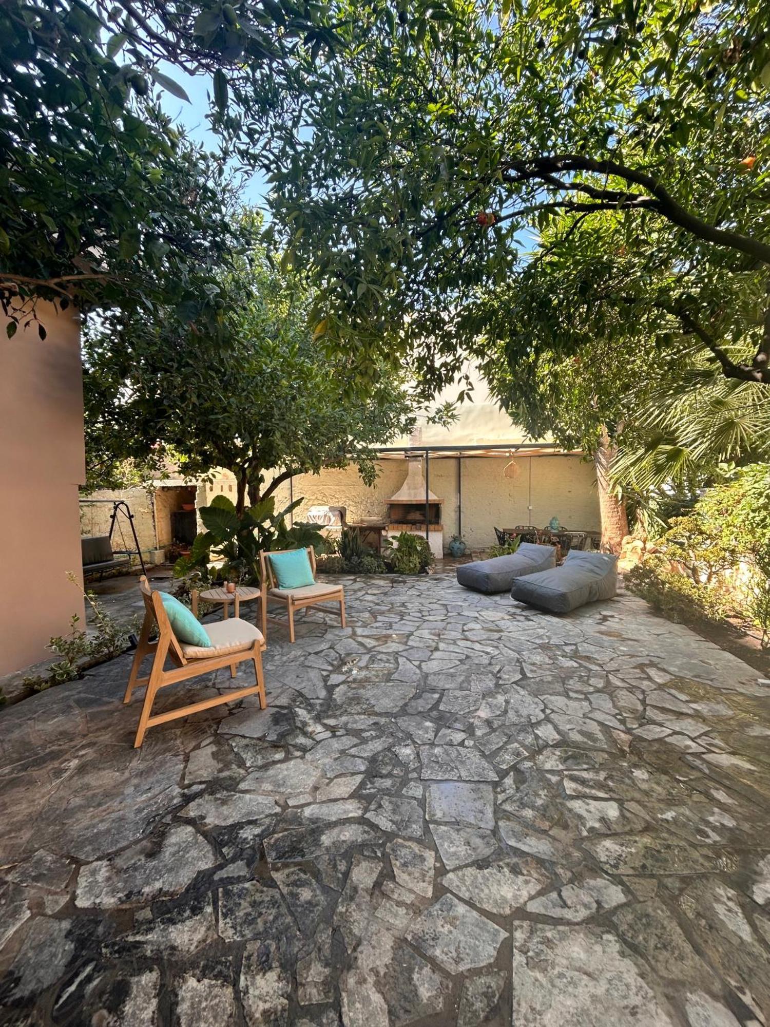 فيلا Joyful Secret Garden House خانيا المظهر الخارجي الصورة